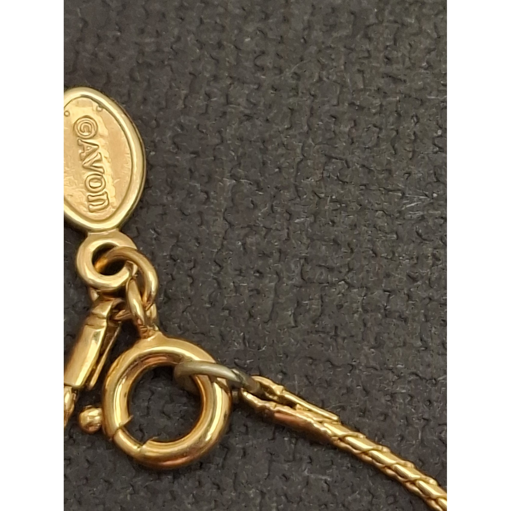 Vintage kaklarota AVON