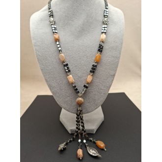 Kaklarota ( dabīgie akmeņi )