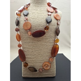 Kaklarota ( dabīgie akmeņi/perlamutrs )