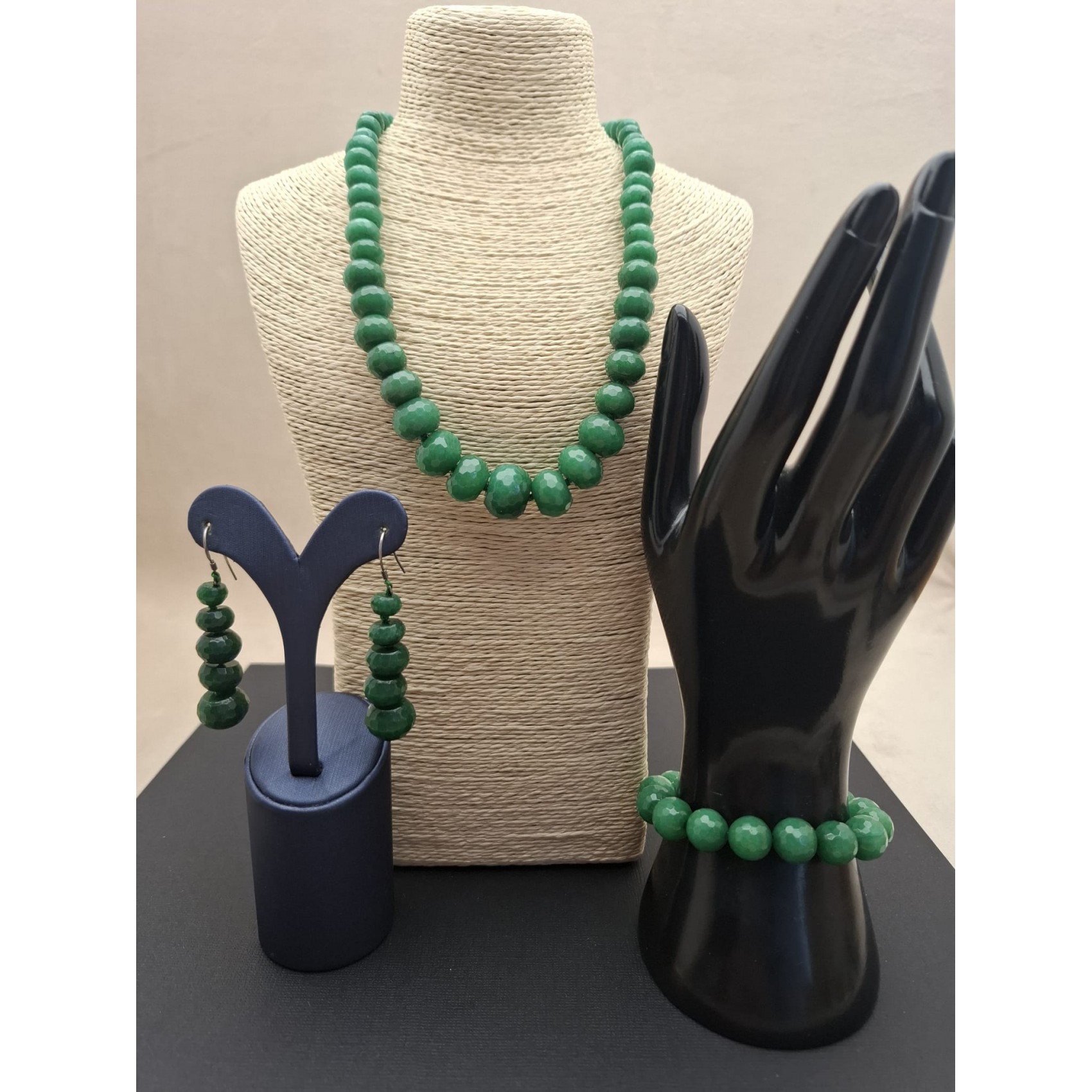 Vintage kaklarota ( dabīgais akmens )