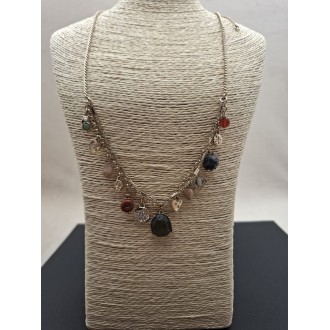 Kaklarota ( dabīgie akmeņi )