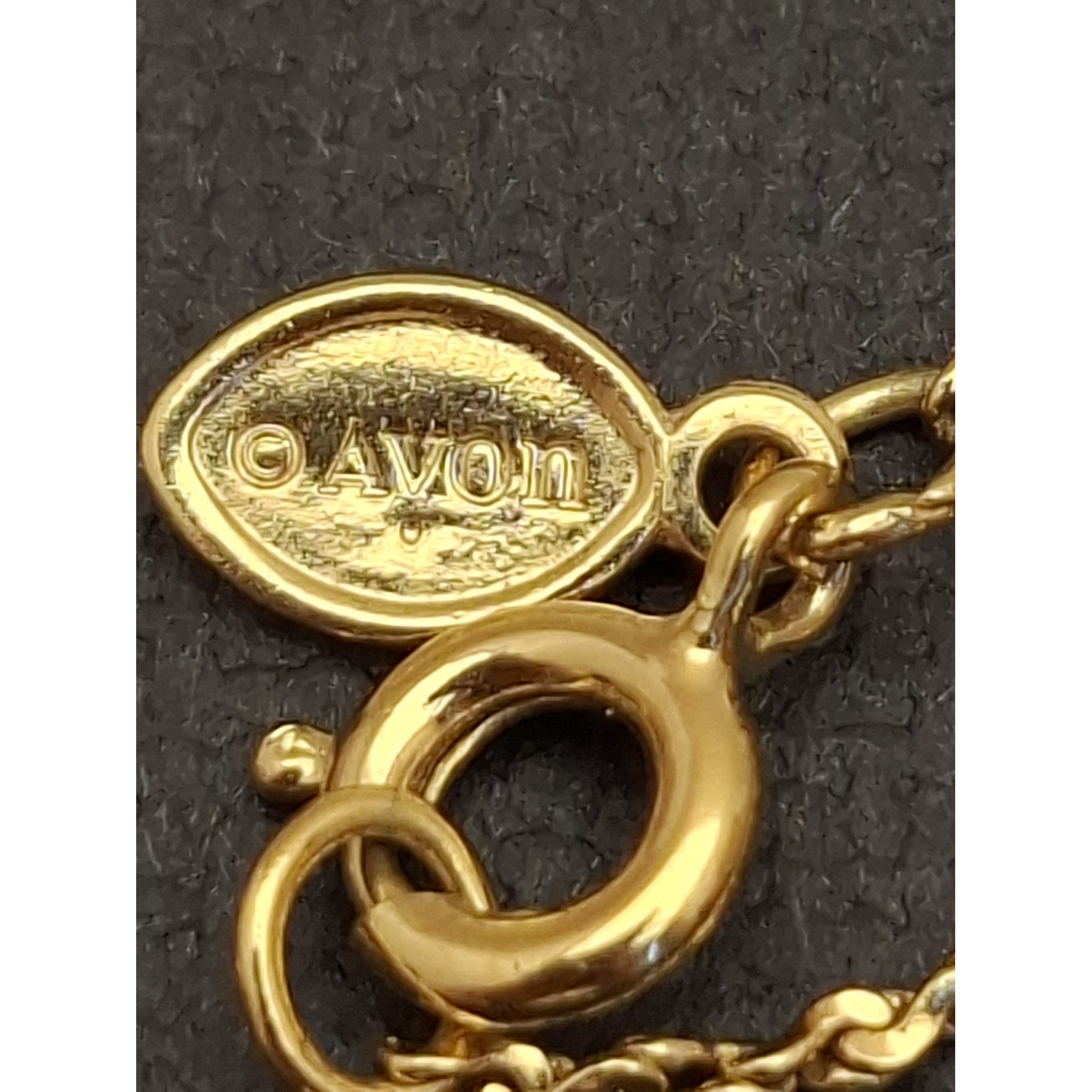 Vintage kaklarota AVON