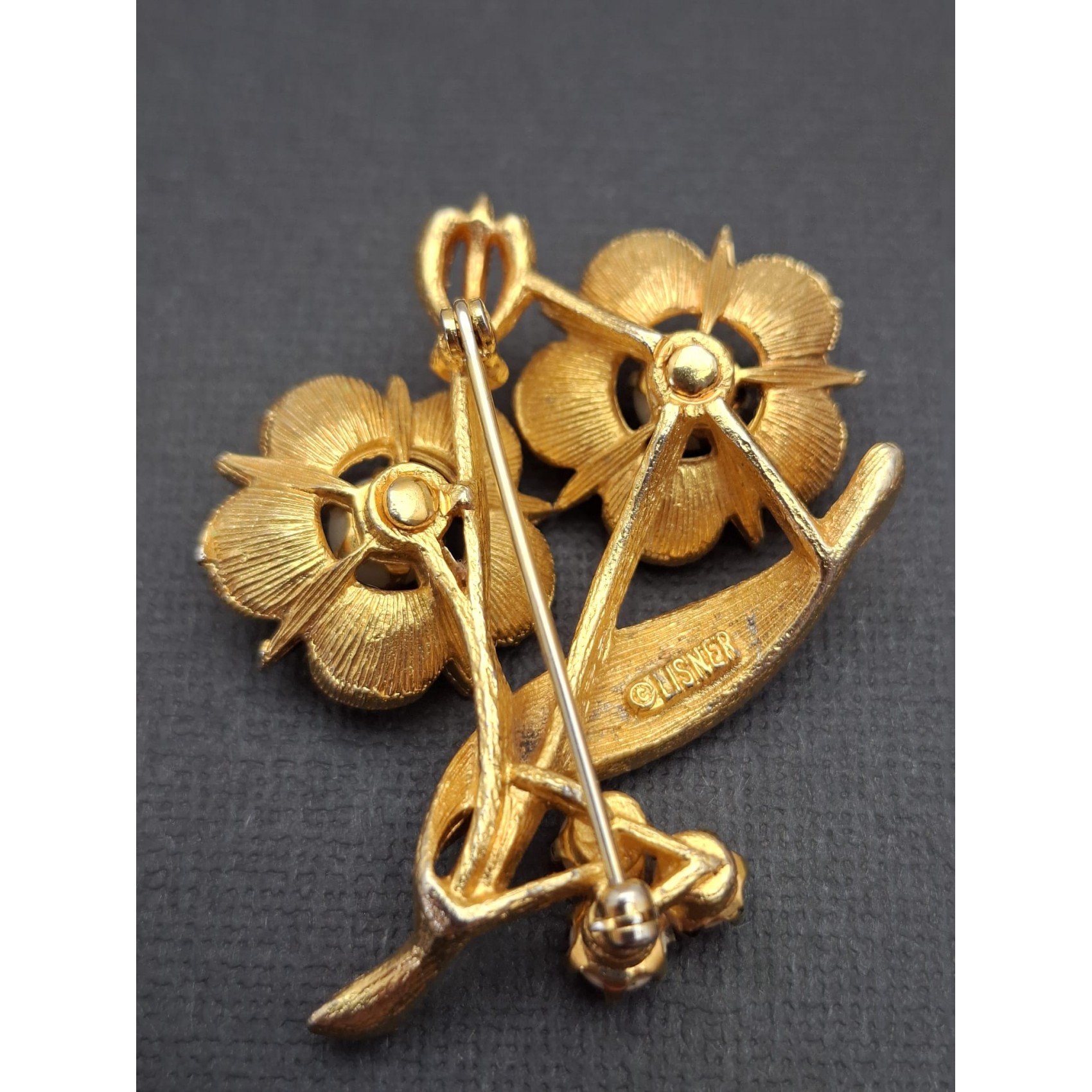 Vintage broša LISNER