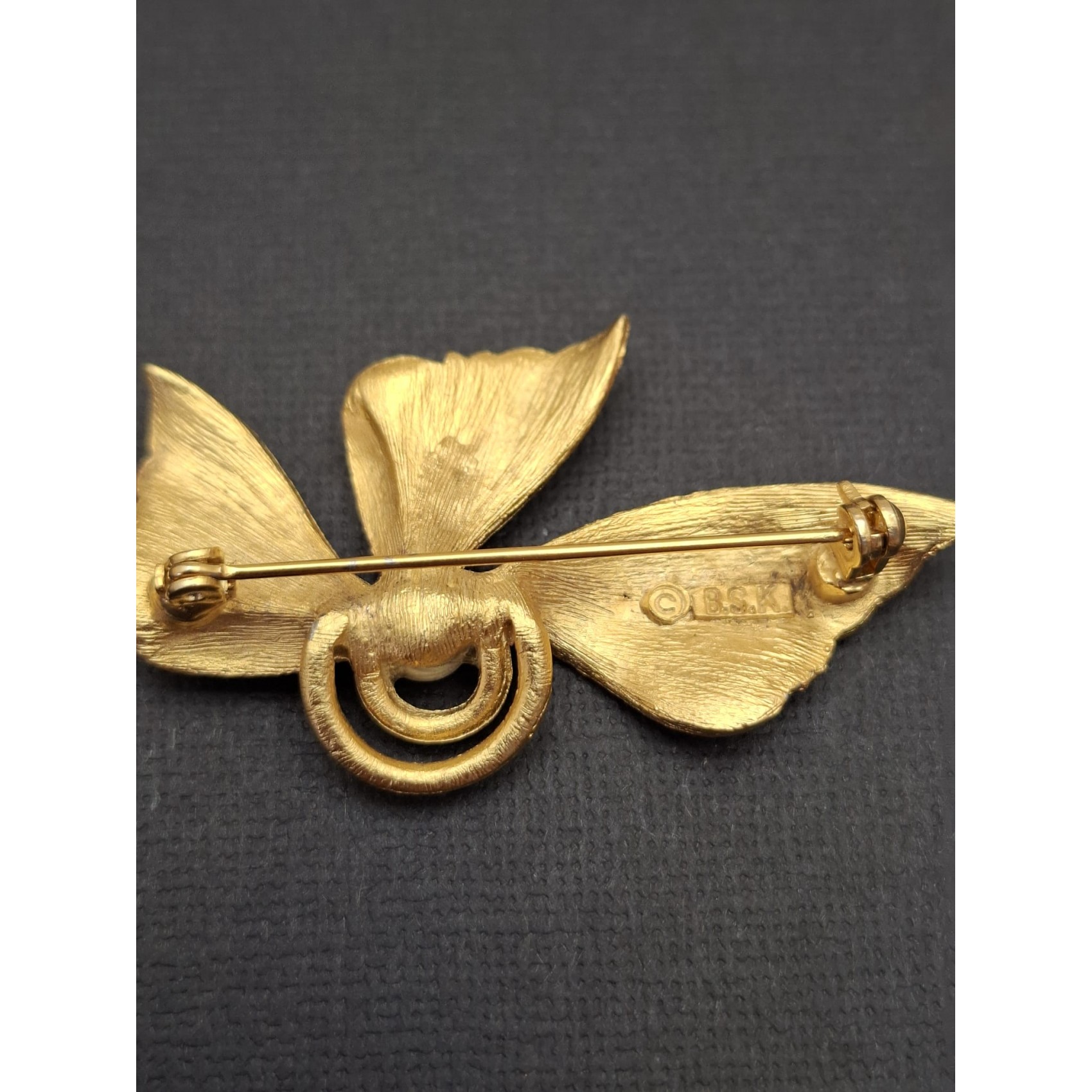 Vintage broša B.S.K.