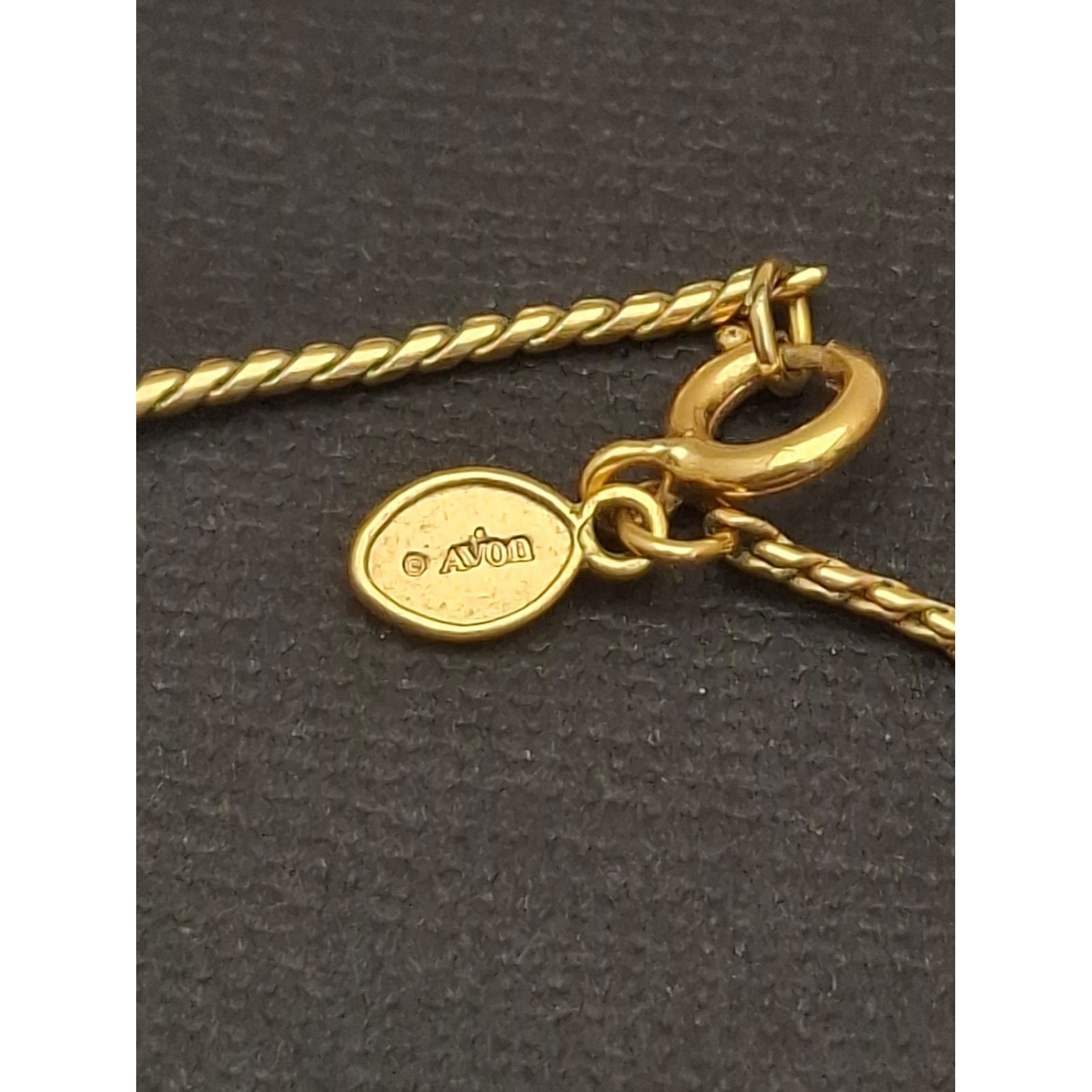 Vintage kaklarota AVON