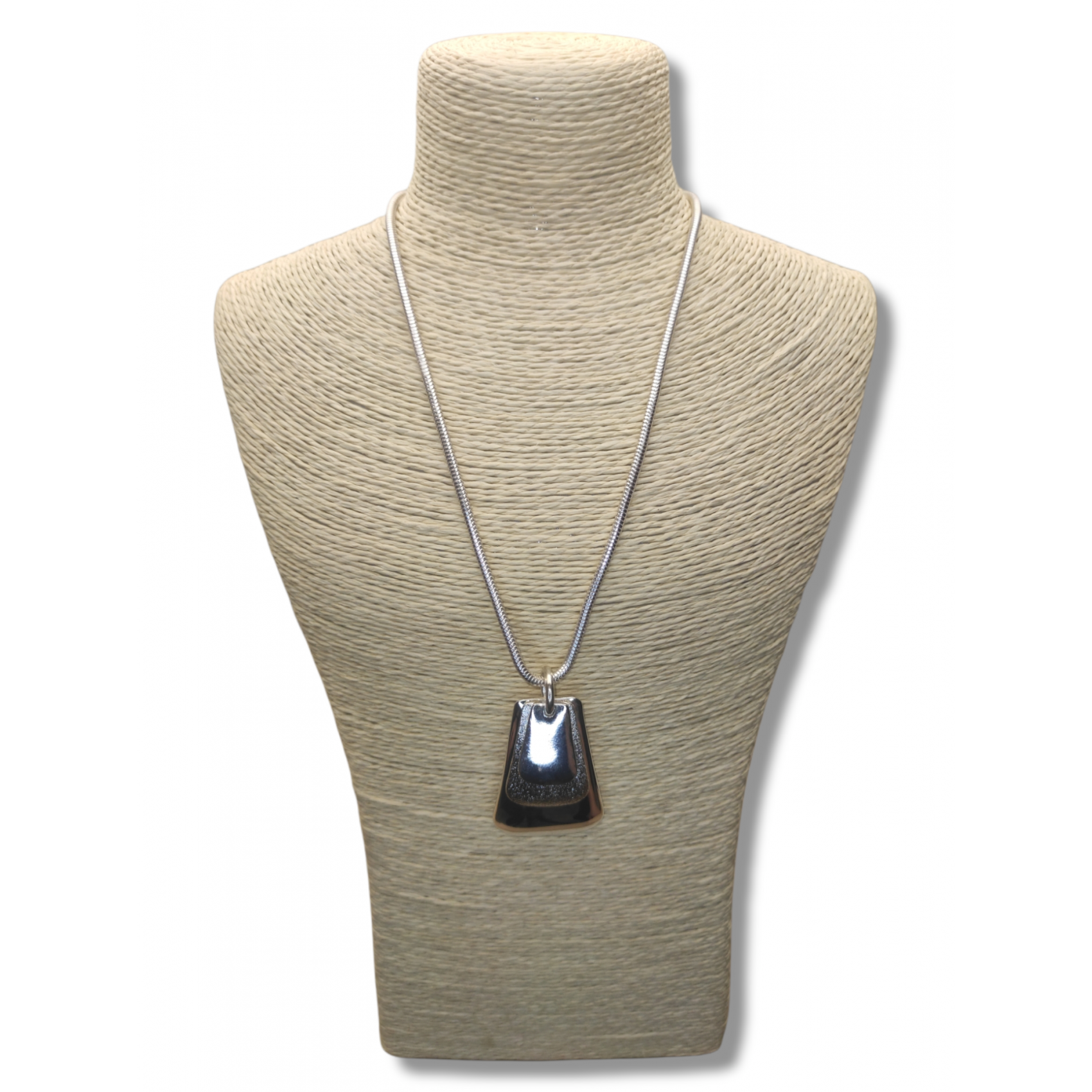 Ķēde ar kulonu (metāls)