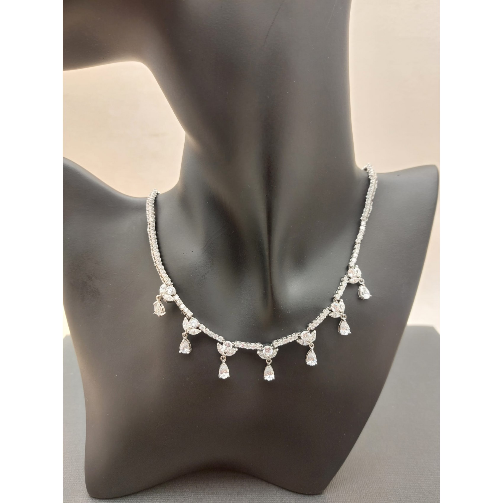 Kaklarota ( kristāli )