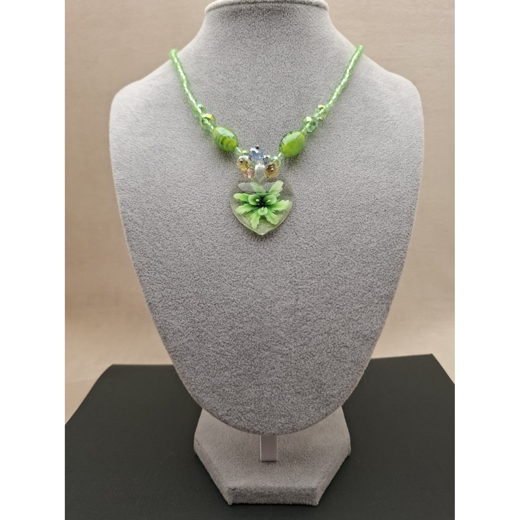 Kaklarota ( stikls )