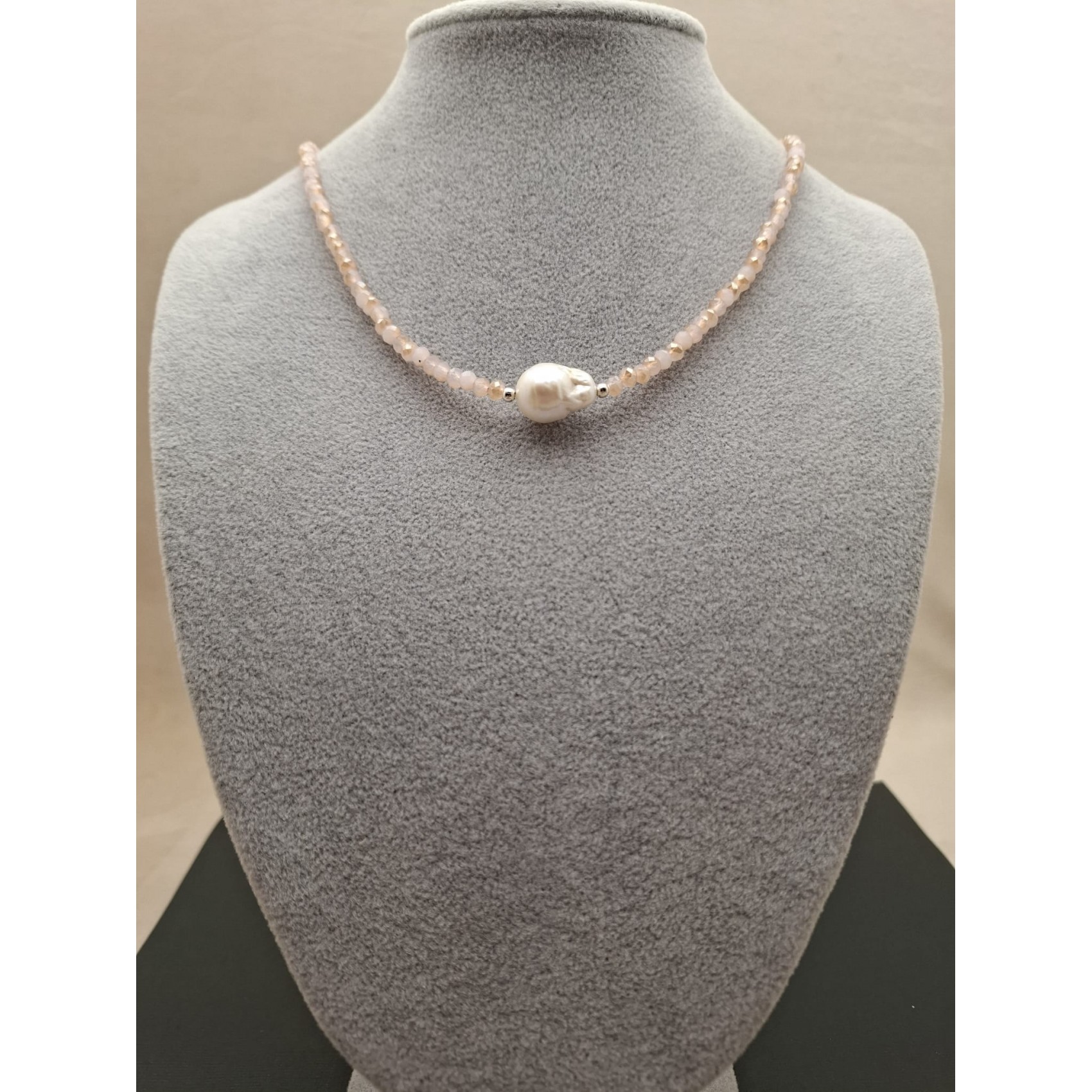 Kaklarota ( kristāli/baroka pērle )