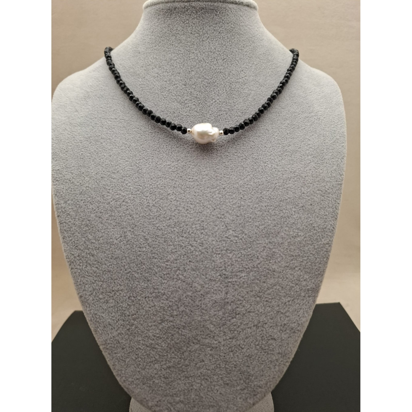 Kaklarota ( kristāli/baroka pērle )