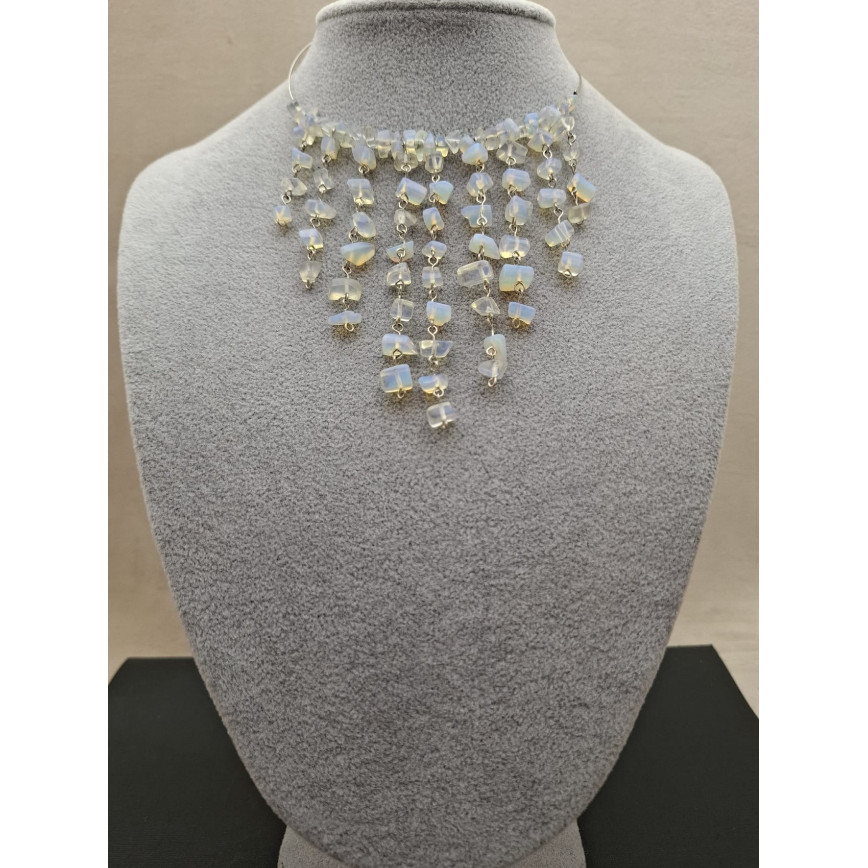 Čokers /dabiskās akmens/