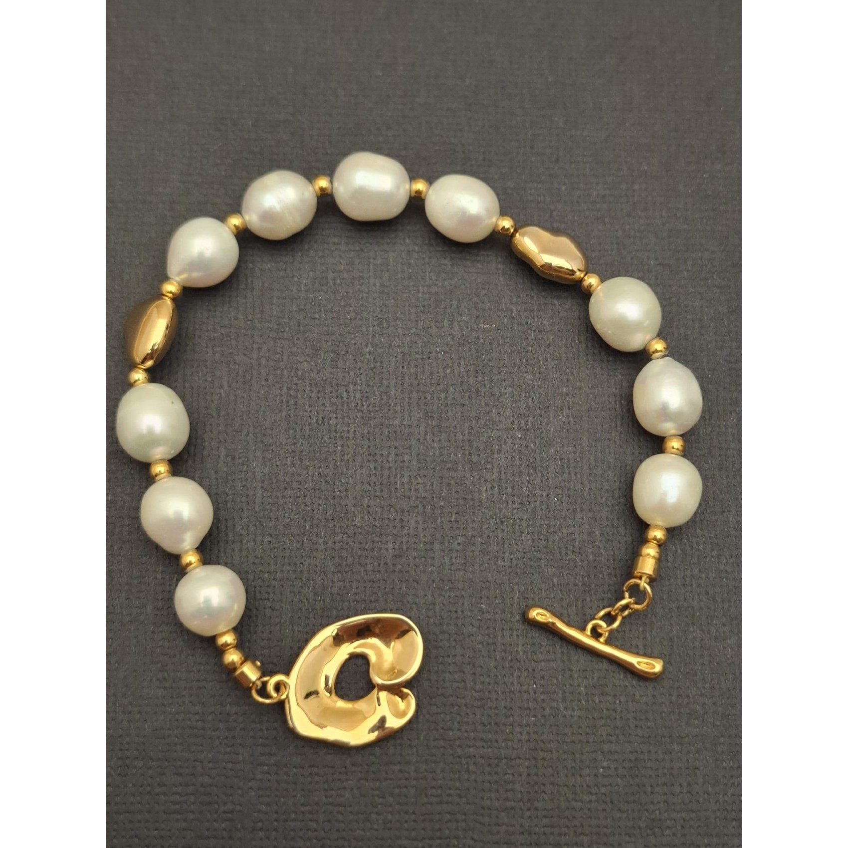 Rokassprādze (dabiskās pērles)