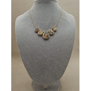 Kaklarota  ( perlamutrs )