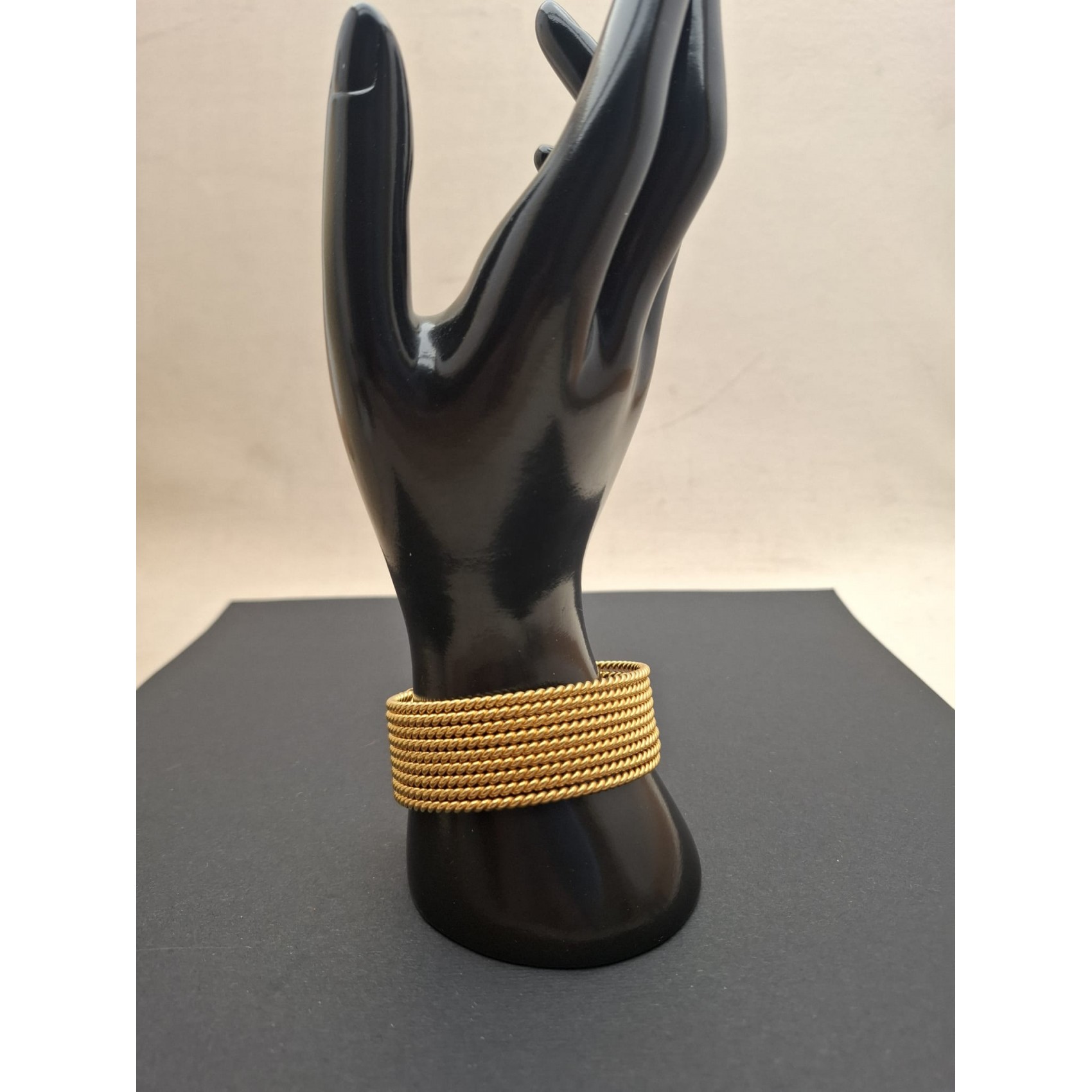 Vintage rokassprādze АVON