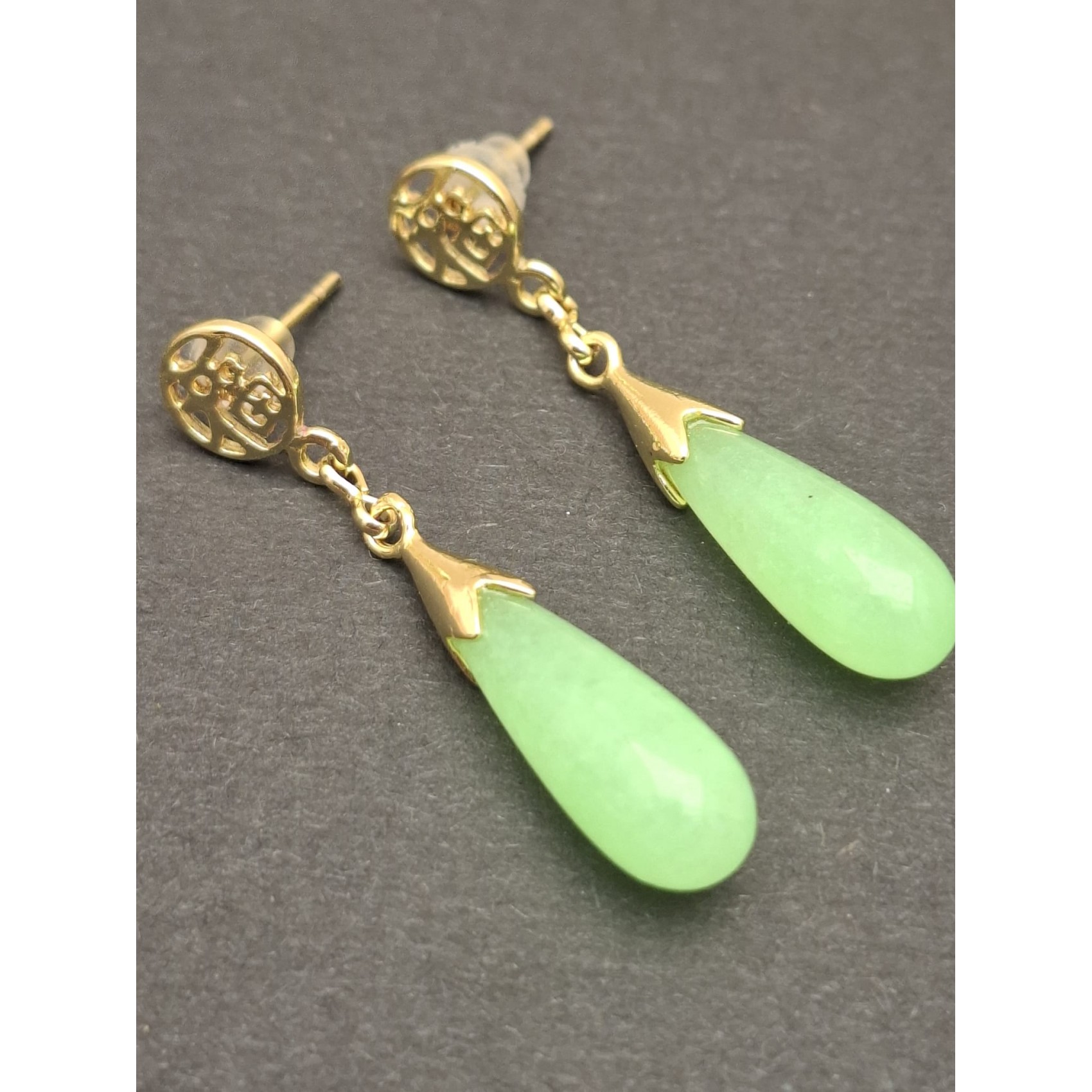 Kaklarota ( dabīgie akmeņi )