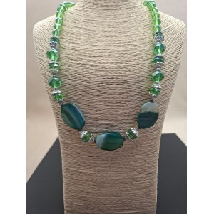 Kaklarota ( dabīgie akmeņi )