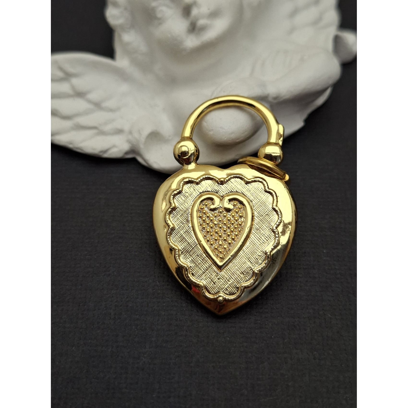 Vintage kulons JOAN RIVER